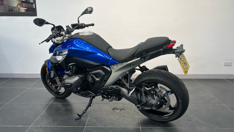 BMW R1300 R SE (25MY)